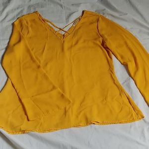 Long v neck sleeve top
